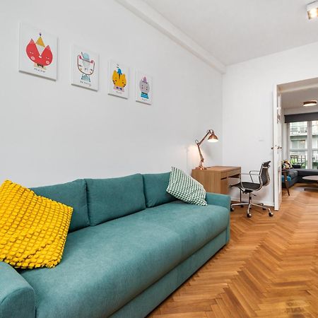 Fabryczna 23 By Homeprime Warsaw Luaran gambar